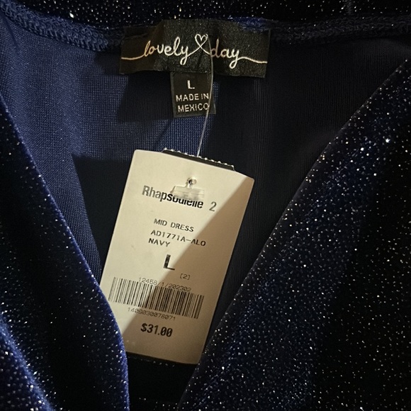 Dress - Picture 5 of 5